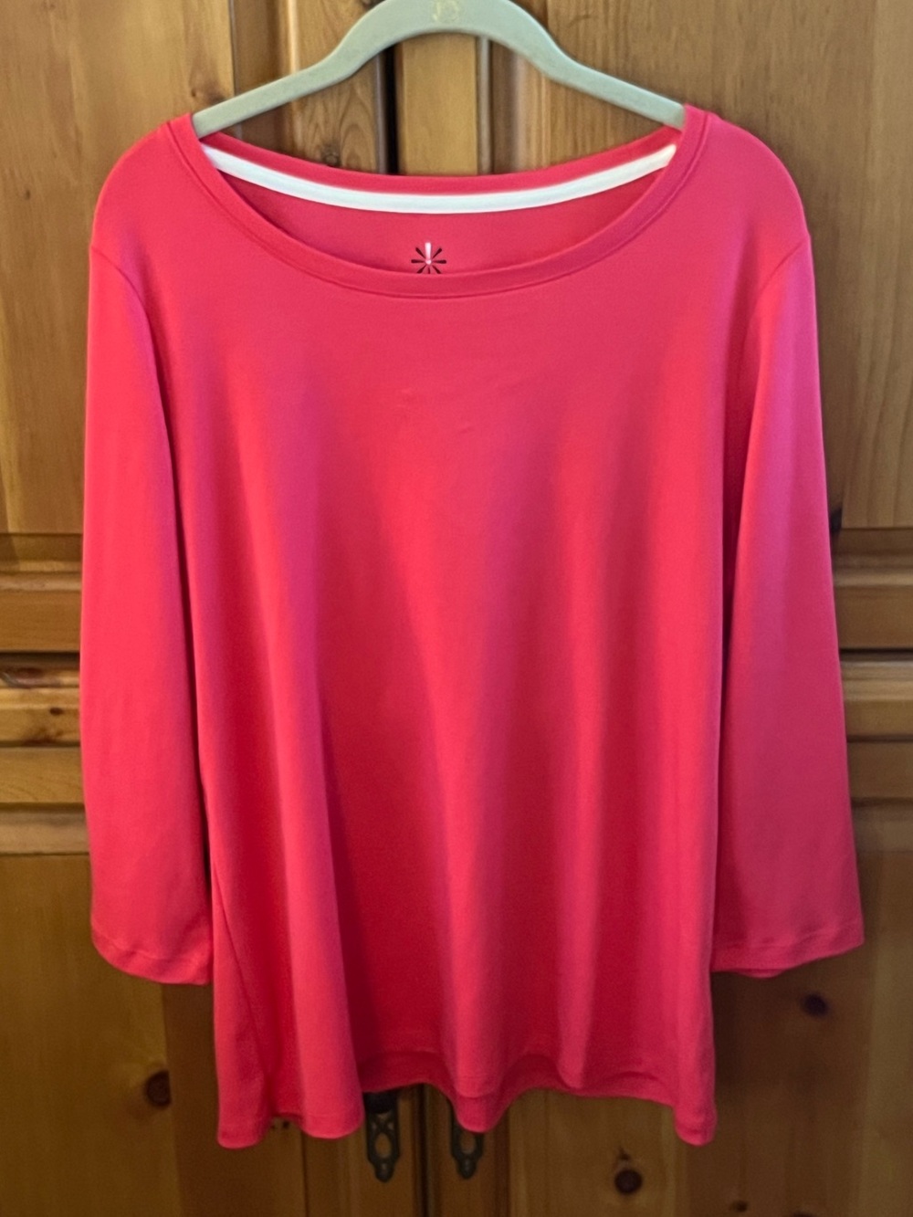 100% Cotton Pink Long Sleeve Scoop Neck Top. Super Soft. Never Worn. Size Large